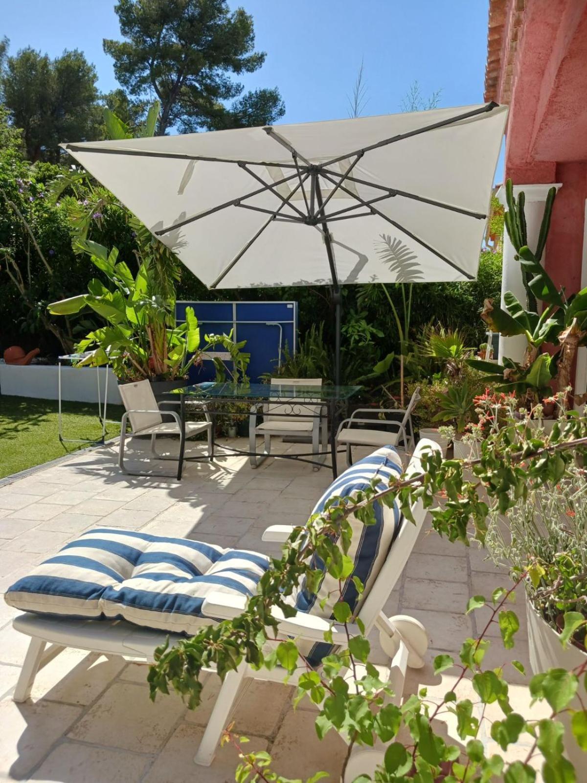 Bed and Breakfast Bois Joli Hyères Esterno foto